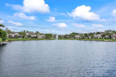 Townhouse in Sunrise, Florida 2 bedrooms, 128.95 sq.m. № 1896158 - photo 26