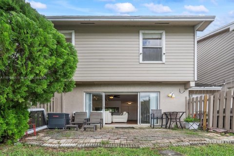 Townhouse in Sunrise, Florida 2 bedrooms, 128.95 sq.m. № 1896158 - photo 27
