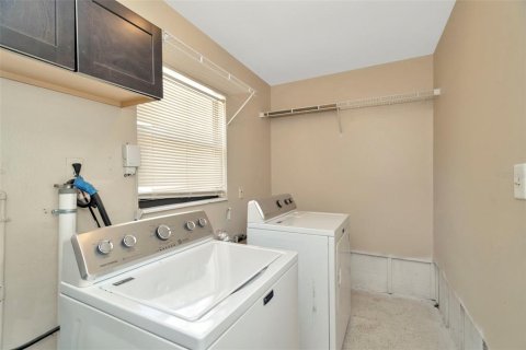 House in Apollo Beach, Florida 2 bedrooms, 103.96 sq.m. № 1746389 - photo 12