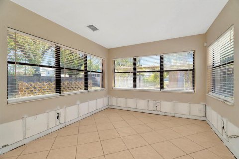 House in Apollo Beach, Florida 2 bedrooms, 103.96 sq.m. № 1746389 - photo 13