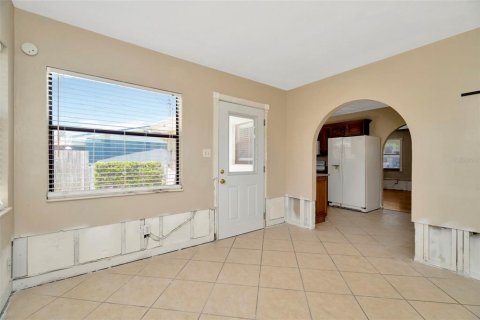 House in Apollo Beach, Florida 2 bedrooms, 103.96 sq.m. № 1746389 - photo 14