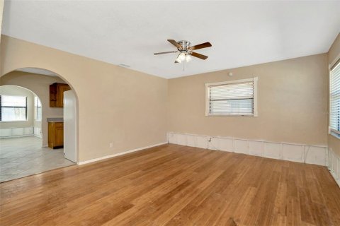 House in Apollo Beach, Florida 2 bedrooms, 103.96 sq.m. № 1746389 - photo 4