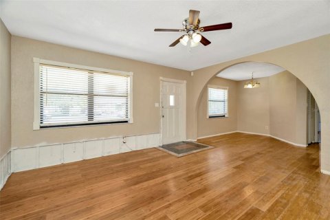 House in Apollo Beach, Florida 2 bedrooms, 103.96 sq.m. № 1746389 - photo 6