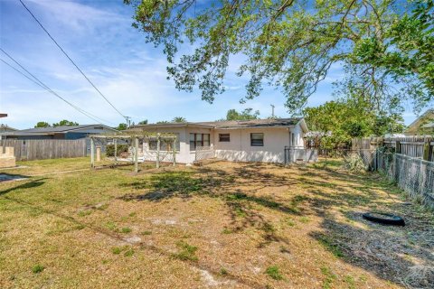 House in Apollo Beach, Florida 2 bedrooms, 103.96 sq.m. № 1746389 - photo 21