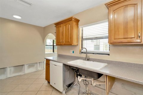 House in Apollo Beach, Florida 2 bedrooms, 103.96 sq.m. № 1746389 - photo 11