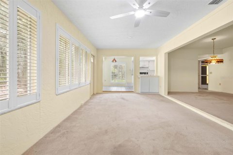 Casa en venta en Spring Hill, Florida, 2 dormitorios, 132.48 m2 № 2225159 - foto 11