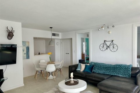 Copropriété à louer à Miami Beach, Floride: 1 chambre, 90.02 m2 № 2042995 - photo 3