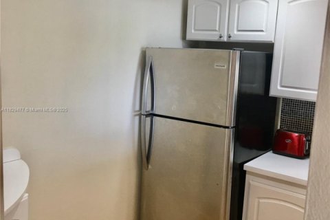 Купить кондоминиум в Авентура, Флорида 1 спальня, 84.82м2, № 1802544 - фото 5
