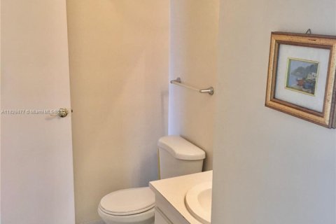 Купить кондоминиум в Авентура, Флорида 1 спальня, 84.82м2, № 1802544 - фото 13