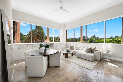 Купить кондоминиум в Корал-Гейблс, Флорида 5 спален, 418.06м2, № 2051047 - фото 5