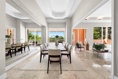 Купить кондоминиум в Корал-Гейблс, Флорида 5 спален, 418.06м2, № 2051047 - фото 8