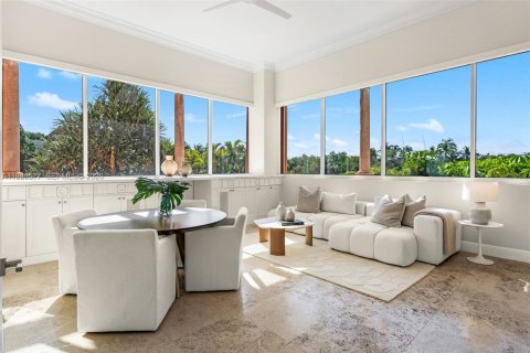 Купить кондоминиум в Корал-Гейблс, Флорида 5 спален, 418.06м2, № 2051047 - фото 19