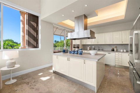 Купить кондоминиум в Корал-Гейблс, Флорида 5 спален, 418.06м2, № 2051047 - фото 21