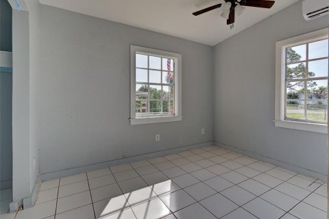 Villa ou maison à vendre à Port Charlotte, Floride: 2 chambres, 87.89 m2 № 2141966 - photo 25