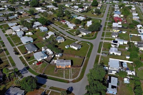 Villa ou maison à vendre à Port Charlotte, Floride: 2 chambres, 87.89 m2 № 2141966 - photo 10