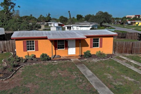 Villa ou maison à vendre à Port Charlotte, Floride: 2 chambres, 87.89 m2 № 2141966 - photo 7