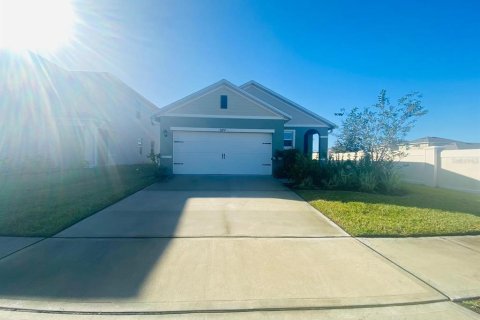 Villa ou maison à louer à Sanford, Floride: 3 chambres, 140.28 m2 № 1813669 - photo 2