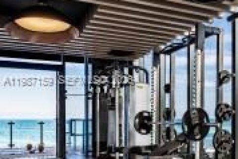 Купить кондоминиум в Санни-Айлс-Бич, Флорида 3 спальни, 606.09м2, № 2046638 - фото 18