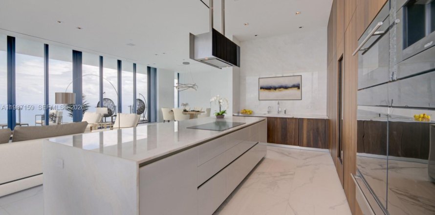 Кондоминиум с 3 спальнями в Санни-Айлс-Бич, Флорида № 2046638