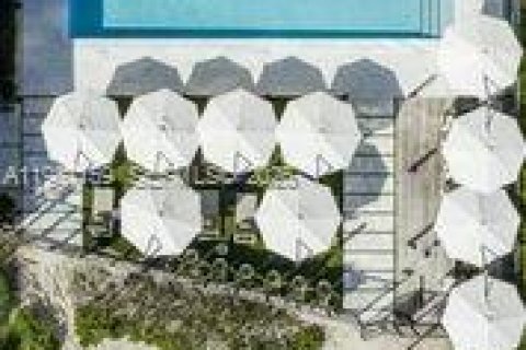 Купить кондоминиум в Санни-Айлс-Бич, Флорида 3 спальни, 606.09м2, № 2046638 - фото 25