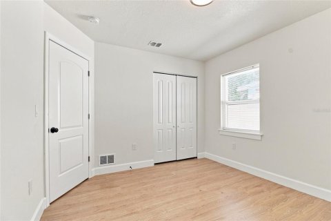 Villa ou maison à vendre à Tampa, Floride: 3 chambres, 85.93 m2 № 2210649 - photo 18