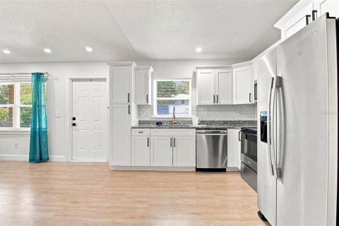Villa ou maison à vendre à Tampa, Floride: 3 chambres, 85.93 m2 № 2210649 - photo 19