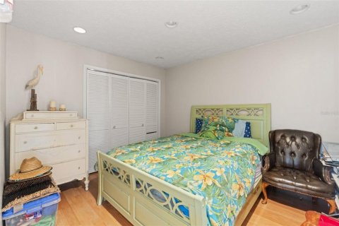 Condo in Port Richey, Florida, 2 bedrooms  № 1792926 - photo 10