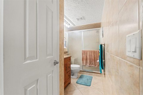 Condo in Port Richey, Florida, 2 bedrooms  № 1792926 - photo 13