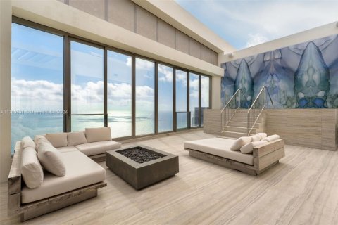 Copropriété à vendre à Sunny Isles Beach, Floride: 5 chambres, 570.23 m2 № 1764522 - photo 2