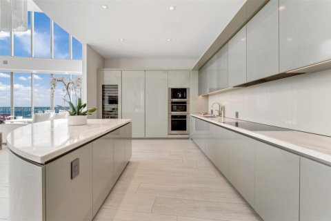 Copropriété à vendre à Sunny Isles Beach, Floride: 5 chambres, 570.23 m2 № 1764522 - photo 5