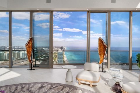 Copropriété à vendre à Sunny Isles Beach, Floride: 5 chambres, 570.23 m2 № 1764522 - photo 19
