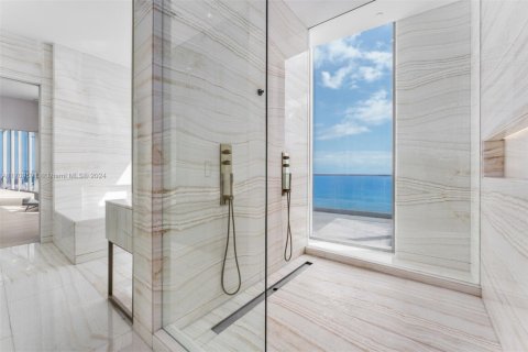 Copropriété à vendre à Sunny Isles Beach, Floride: 5 chambres, 570.23 m2 № 1764522 - photo 8
