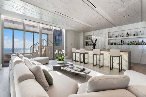 Copropriété à vendre à Sunny Isles Beach, Floride: 5 chambres, 570.23 m2 № 1764522 - photo 4