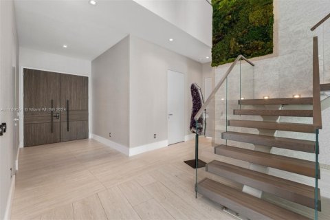 Copropriété à vendre à Sunny Isles Beach, Floride: 5 chambres, 570.23 m2 № 1764522 - photo 20