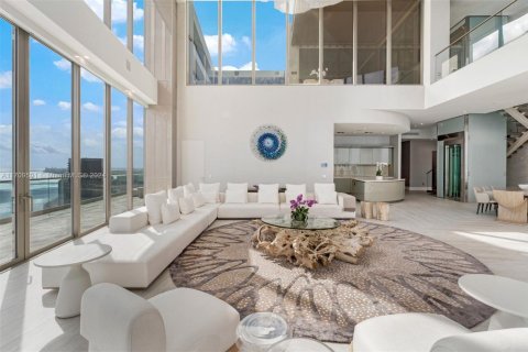 Copropriété à vendre à Sunny Isles Beach, Floride: 5 chambres, 570.23 m2 № 1764522 - photo 17