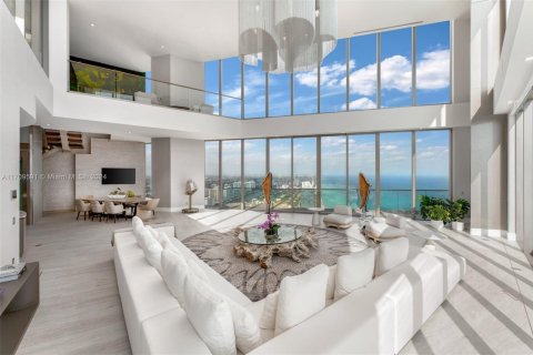 Copropriété à vendre à Sunny Isles Beach, Floride: 5 chambres, 570.23 m2 № 1764522 - photo 12