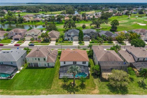 Casa en venta en Kissimmee, Florida, 5 dormitorios, 333.7 m2 № 2342309 - foto 8
