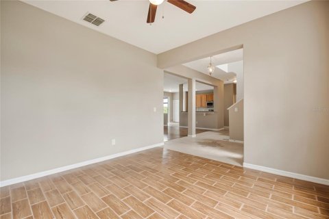 Casa en venta en Kissimmee, Florida, 5 dormitorios, 333.7 m2 № 2342309 - foto 21