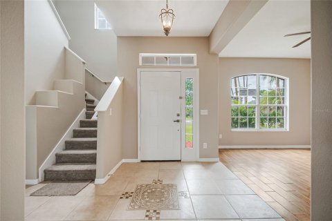 Casa en venta en Kissimmee, Florida, 5 dormitorios, 333.7 m2 № 2342309 - foto 18