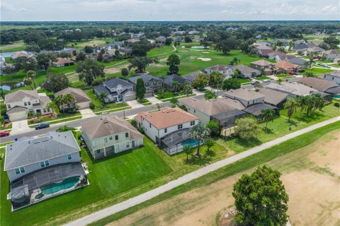 Casa en venta en Kissimmee, Florida, 5 dormitorios, 333.7 m2 № 2342309 - foto 10