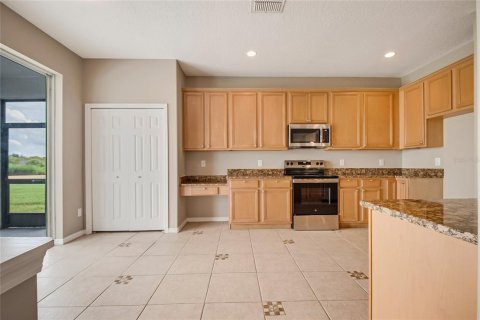 Casa en venta en Kissimmee, Florida, 5 dormitorios, 333.7 m2 № 2342309 - foto 30
