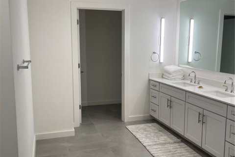 Appartement à louer à Clearwater, Floride: 3 chambres, 237.37 m2 № 1820480 - photo 4