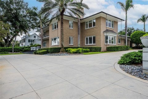 Купить виллу или дом в Лейкленд, Флорида 15 комнат, 721.57м2, № 2358886 - фото 3