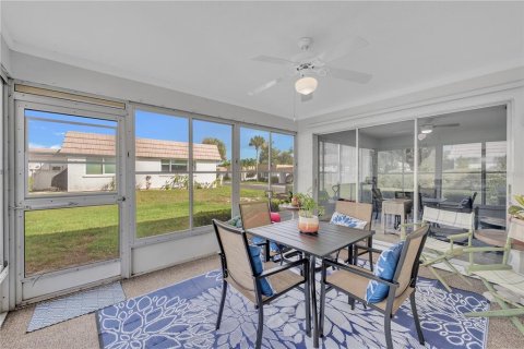 House in Sarasota, Florida 2 bedrooms, 121.89 sq.m. № 2218410 - photo 20