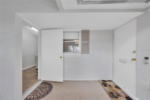 House in Sarasota, Florida 2 bedrooms, 121.89 sq.m. № 2218410 - photo 29