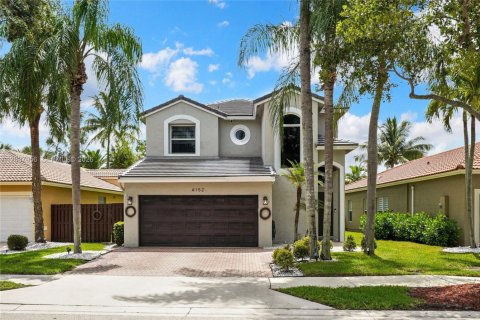 House in Weston, Florida 4 bedrooms, 204.01 sq.m. № 2086392