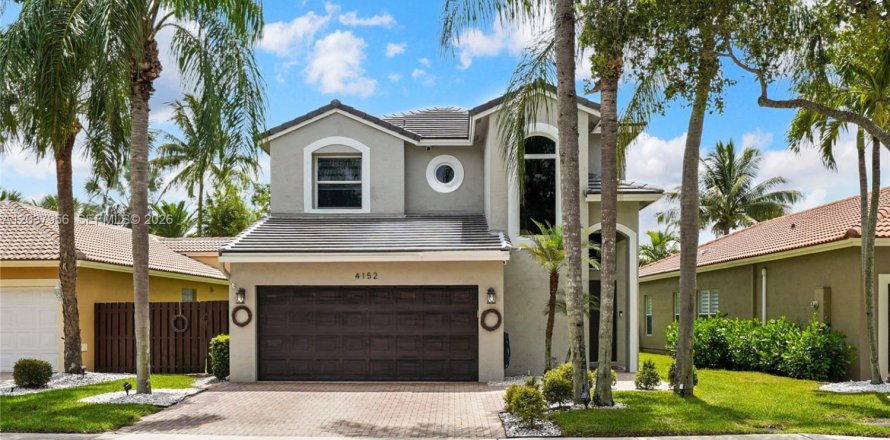House in Weston, Florida 4 bedrooms, 204.01 sq.m. № 2086392
