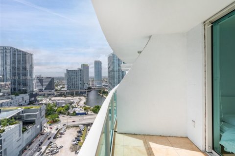 Copropriété à louer à Miami, Floride: 2 chambres, 130.25 m2 № 2046154 - photo 5