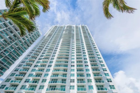 Copropriété à louer à Miami, Floride: 2 chambres, 130.25 m2 № 2046154 - photo 27