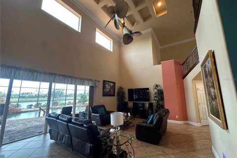 House in Laurel, Florida 5 bedrooms, 487.92 sq.m. № 1590076 - photo 15
